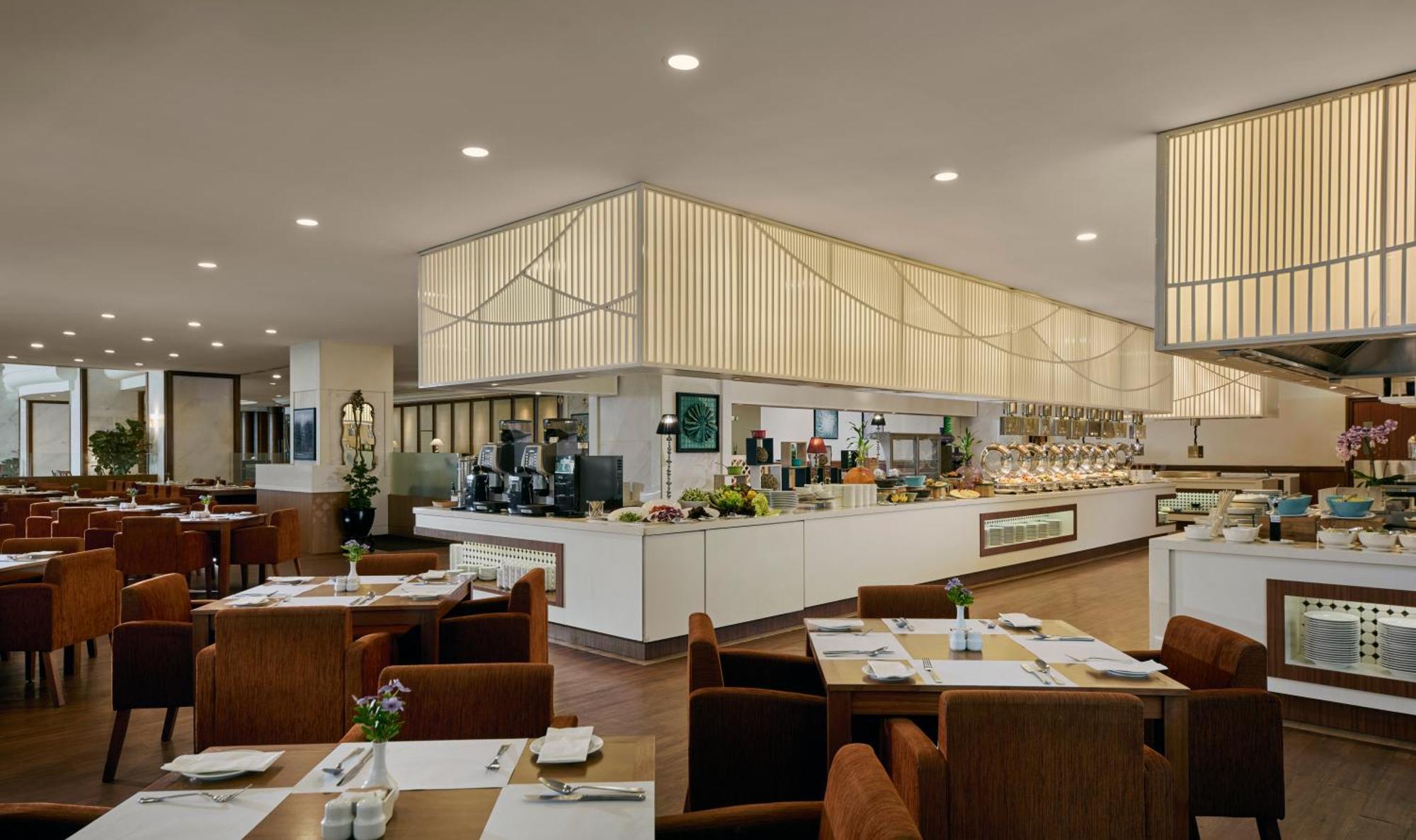 Gurney Bay Hotel, A Parkroyal Partner Hotel George Town Exterior foto The restaurant