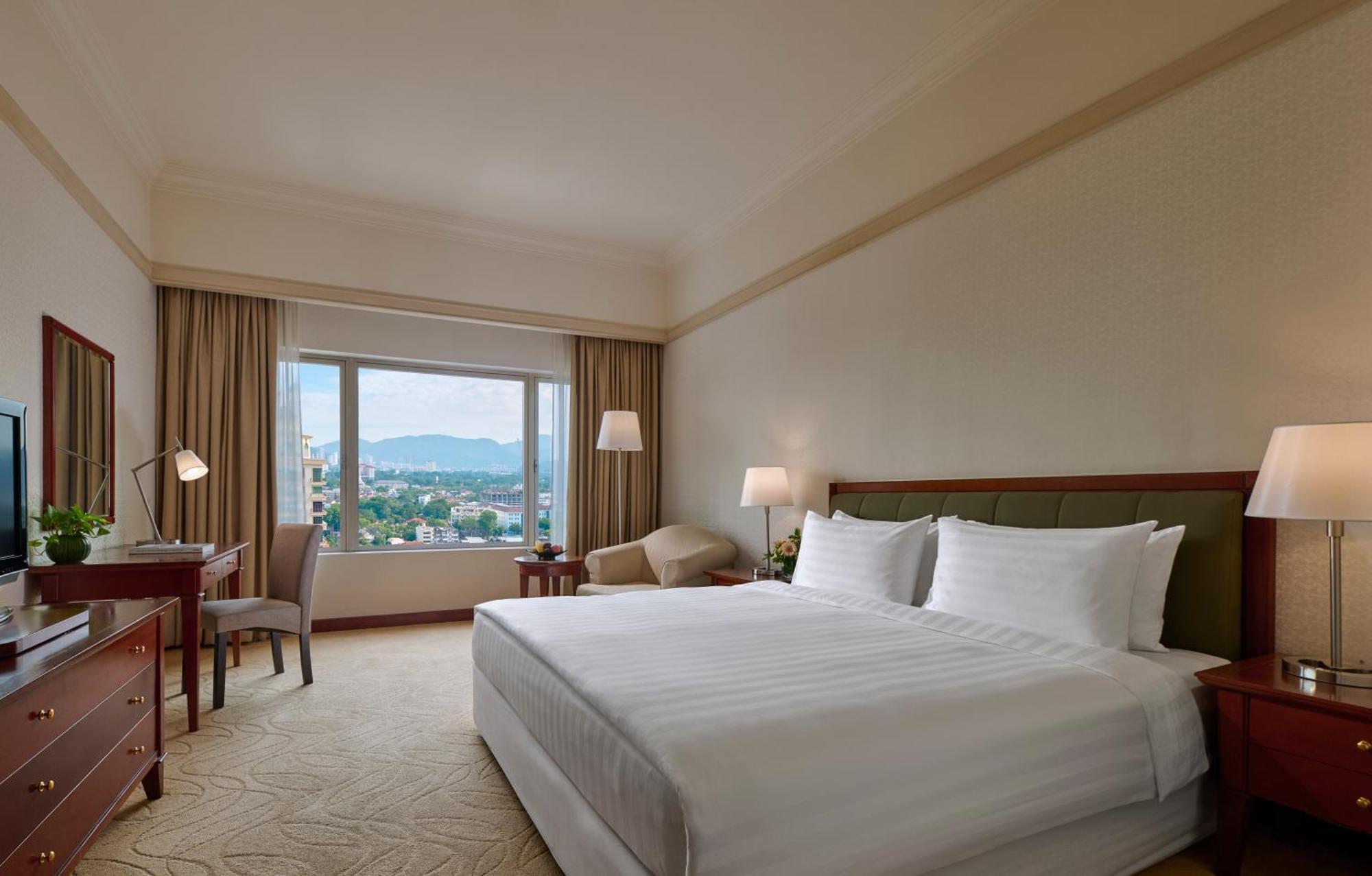 Gurney Bay Hotel, A Parkroyal Partner Hotel George Town Exterior foto Deluxe Room